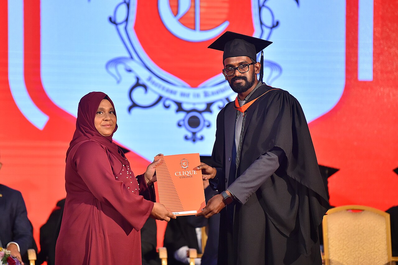 Clique College Graduation Ceremony 2023 (63)