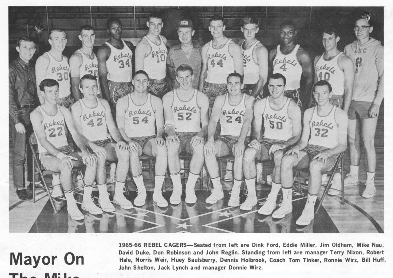 Arlington State College 1965-1966 Basketball Team Photo (10020909)