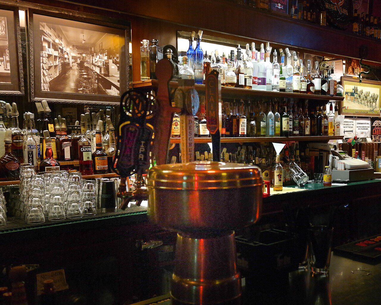 Beer on Tap at Lucky's Club
