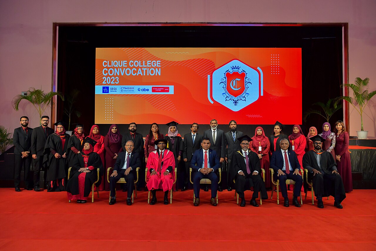Clique College Graduation Ceremony 2023 (179)