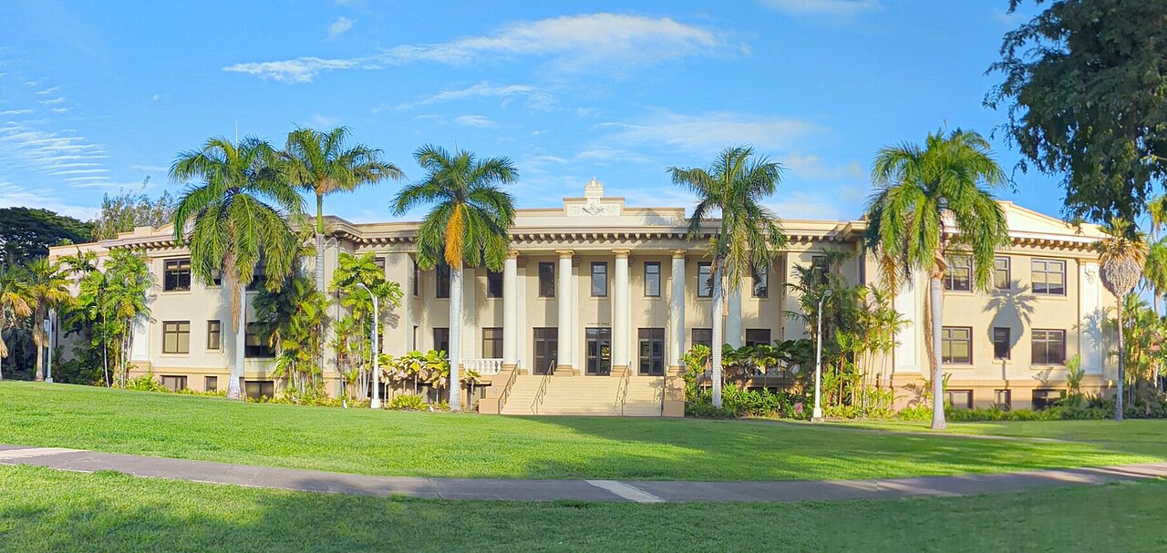 University of Hawaiʻi quadrangle photosphere (cropped)
