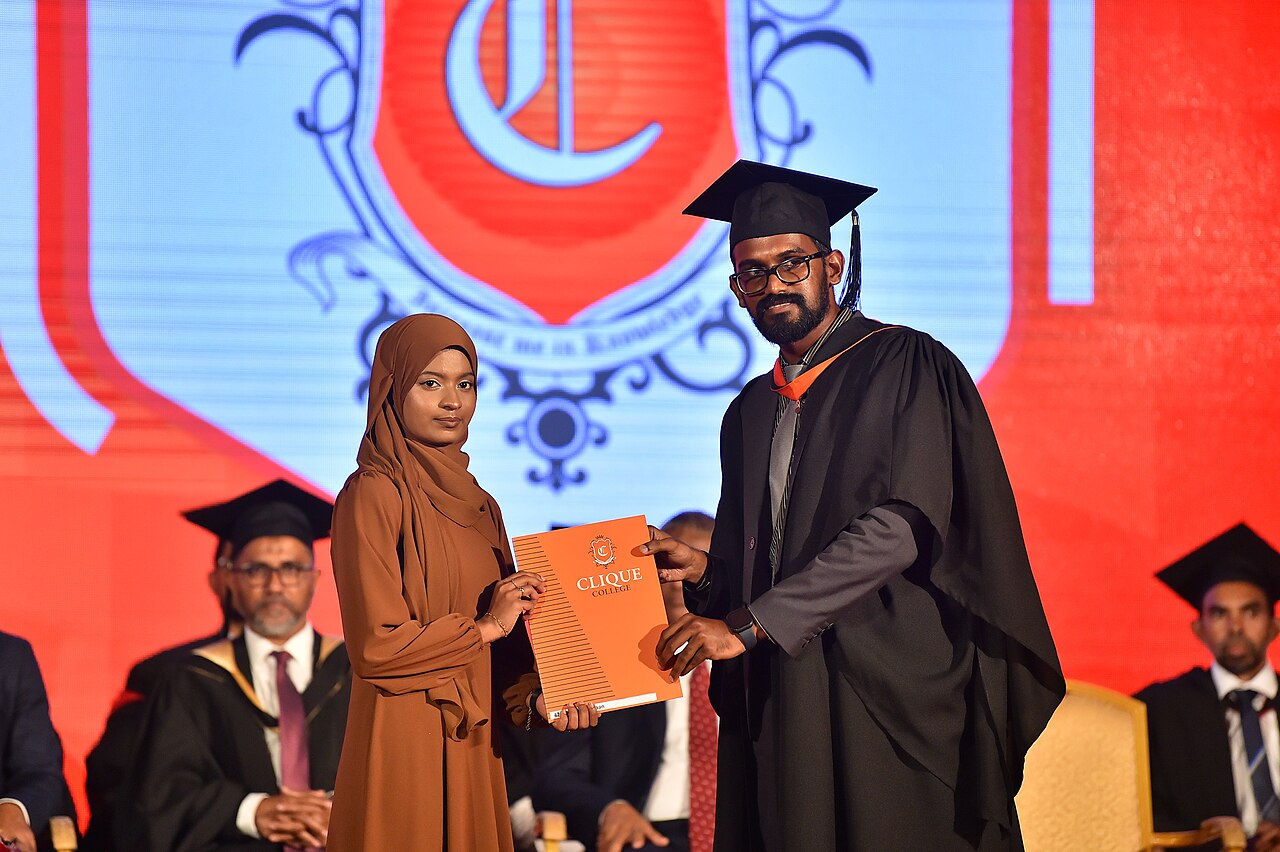 Clique College Graduation Ceremony 2023 (64)