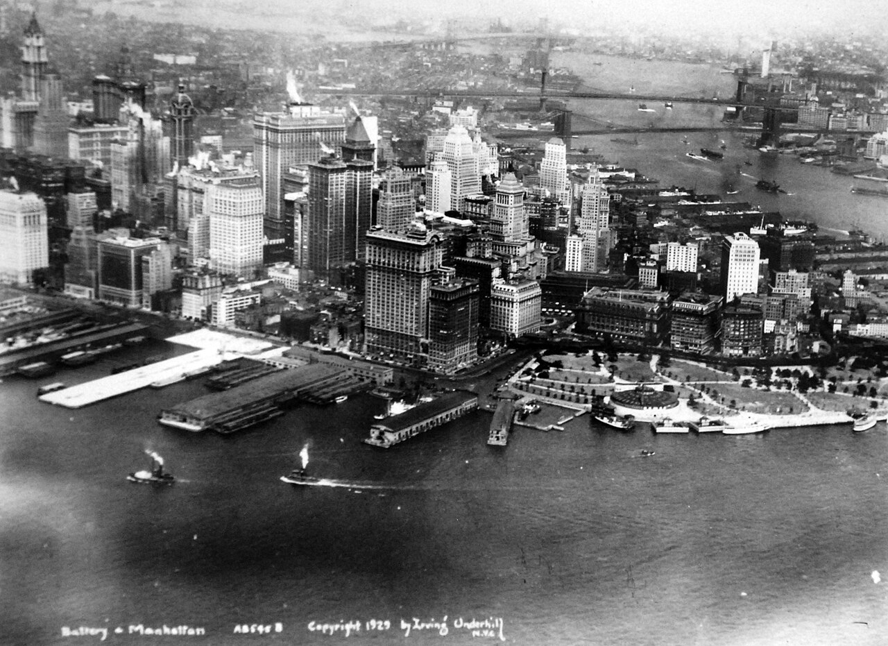 Battery Park and New York City Skyline, New York photographed by Irving Underhill, 1929 (24901188354)