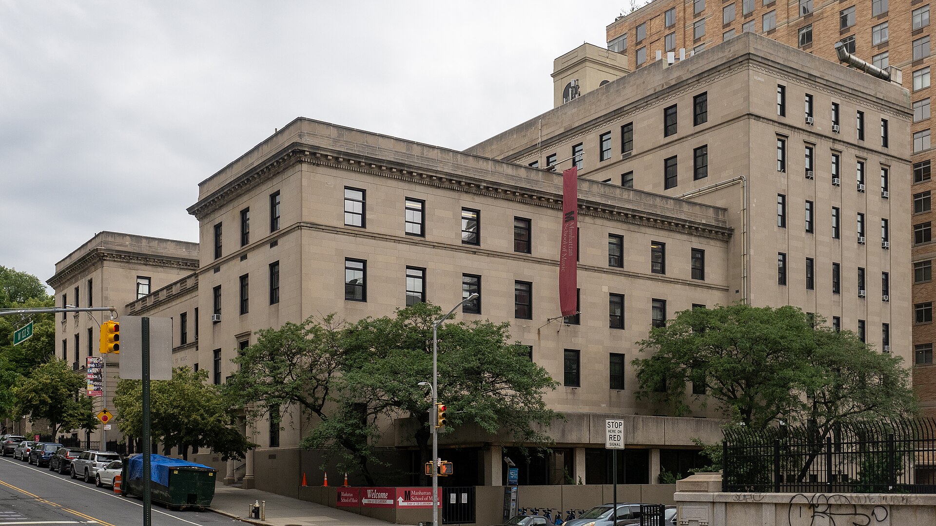 Manhattan School of Music (51241934109).jpg